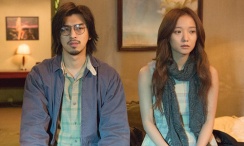 作为贯穿80 金高银《破墓》发表会 影片受邀柏林电影节展映 2024-01-18 当地时间2024年1月17日，韩国首尔，电影《破墓》制作发布会。